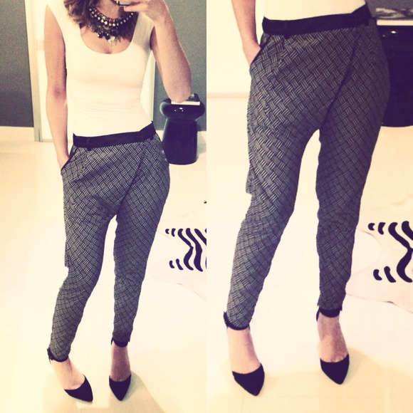 Loose folded trousers
