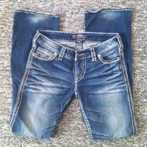 Silver jeans size 27wx31L.