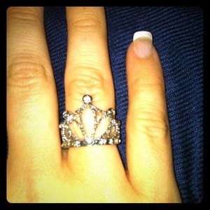 Silver Crown Ring w/ crystals Sz 5