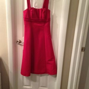David's bridal stunning red dress. Only worn once.