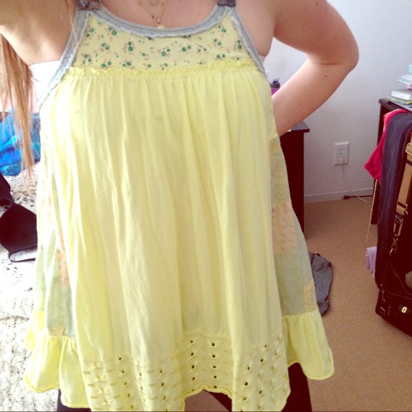 Free People Tops - FREE PEOPLE ADORABLE BABYDOLL TOP🌼