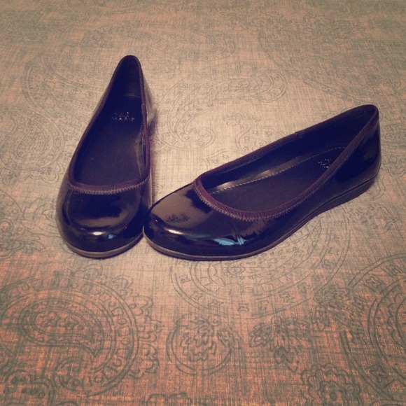 Alex Marie flats - Picture 1 of 1