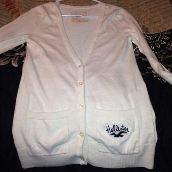 Hollister sweater