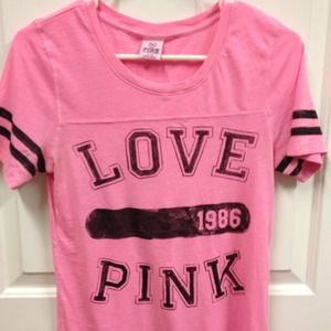 ❌SOLD/Bundle❌for @montyty Victorias Secret Pink T