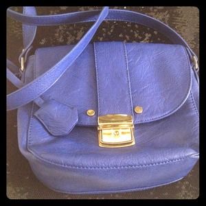 ☑Bundled & Sold☑Chic Blue cross body bag