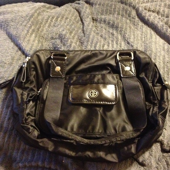 ✂Reduced✂Great hand bag. Purple inside!