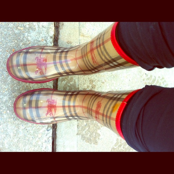 Burberry Rainboots Midi