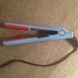 Biosilk hair straightener new!