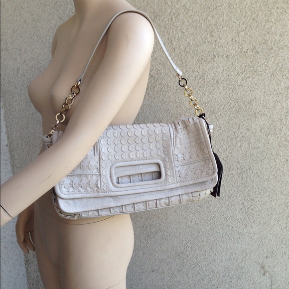 DAVID & SCOTTI CREAM TEXTURED FRINGE LEATHER BAG