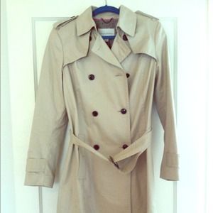 Banana Republic BRAND NEW classic trench coat