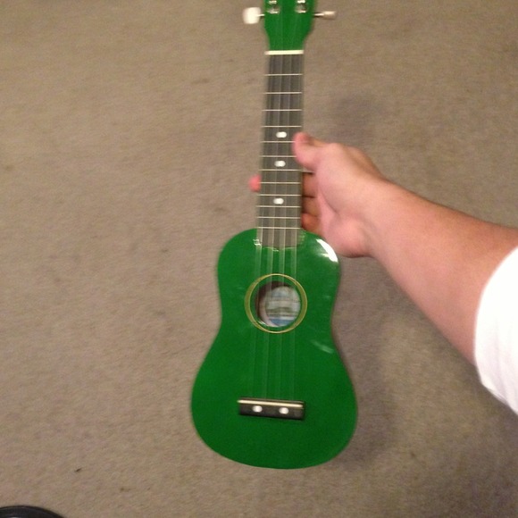 Ukuleles - Picture 4 of 4