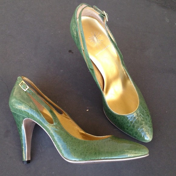 Sold bundled to @lilou Miharayasohiro