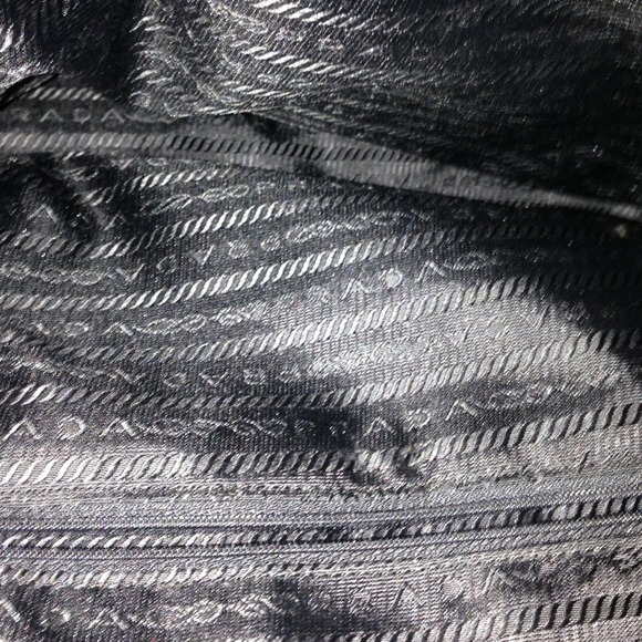 Prada PRICE CUT!! Shopping Tessuto Nero Tote - Picture 3 of 4