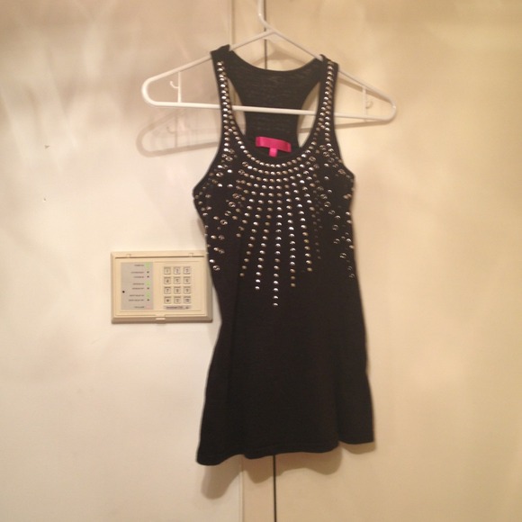 Black Tank