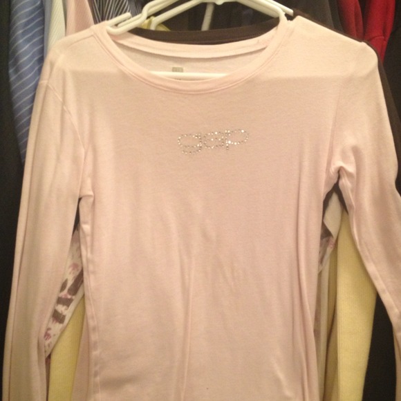 Gap shirt
