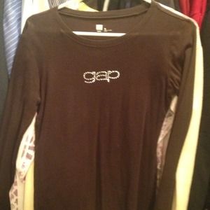 Gap shirt