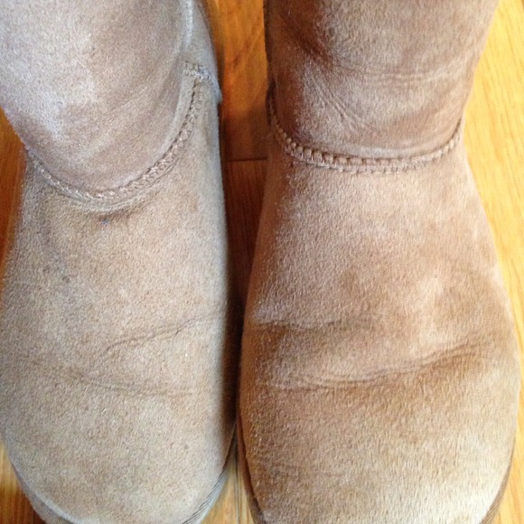 On hold!! Chestnut, tall authentic Uggs