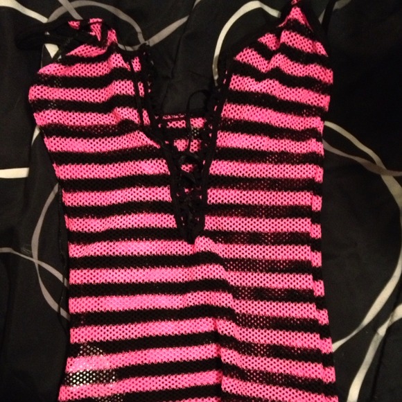 Leg Avenue. Fish net top