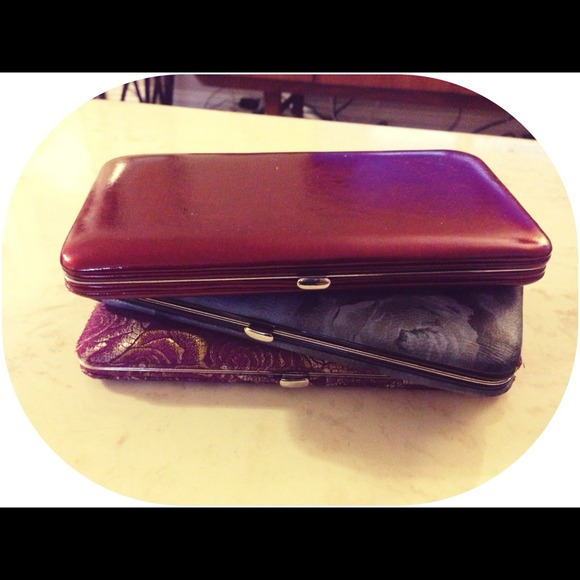 🚫SOLD🚫Clutch wallet bundle! - Picture 3 of 3