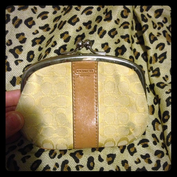 Beautiful Coach coin purse