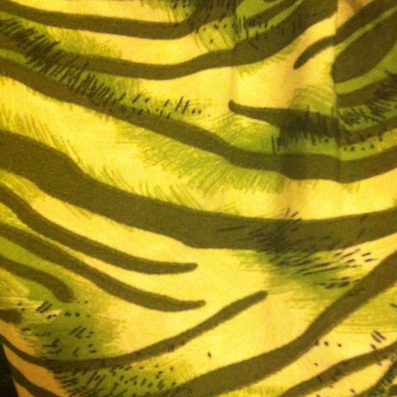 Funky Green Halter Dress - Picture 3 of 4