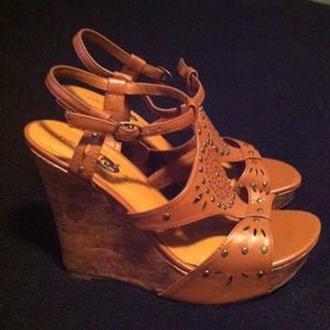 ❗TRADED❗Brown wedges from Rue21