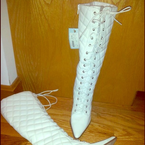 Brand New White Quilted knee boot
