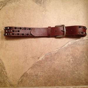 ::::: Bundle:::/Ariat belt never been used