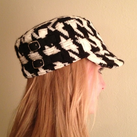 Houndstooth Hat