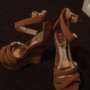 6 inch brown/tan wedge heel