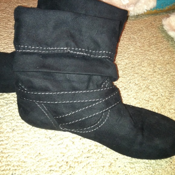 Black boots