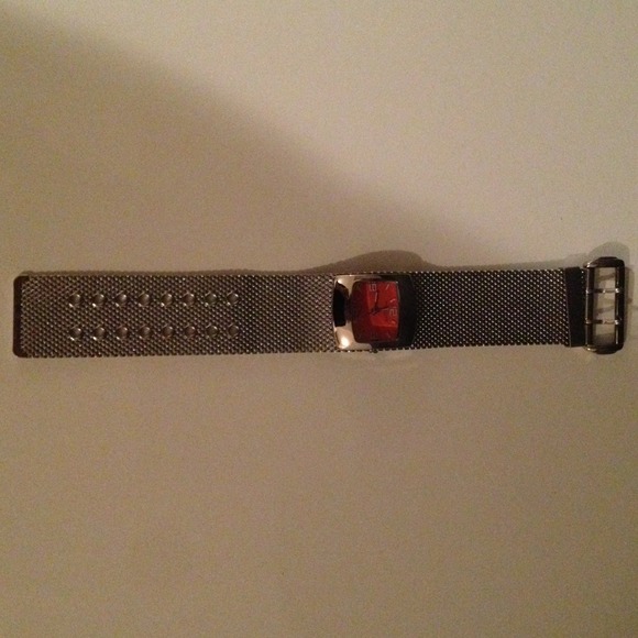 Sold--Reduced---Kenneth Cole watch - Picture 3 of 3