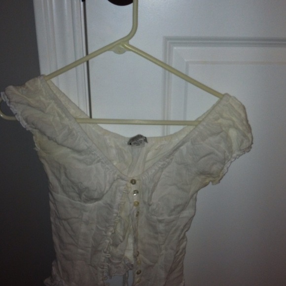 Ruffled and tied top