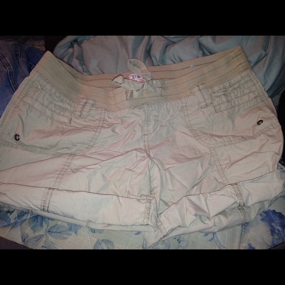 Op tan shorts size 15