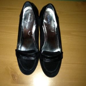 Black loafer heels