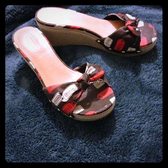 @SOLD@ @kamillamilena89 Cute Coach "Lorah" Wedges