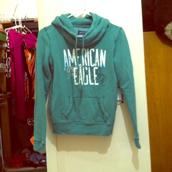 AE sweatshirt
