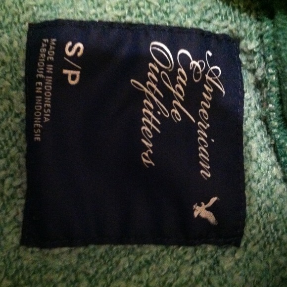 AE sweatshirt - Picture 3 of 3