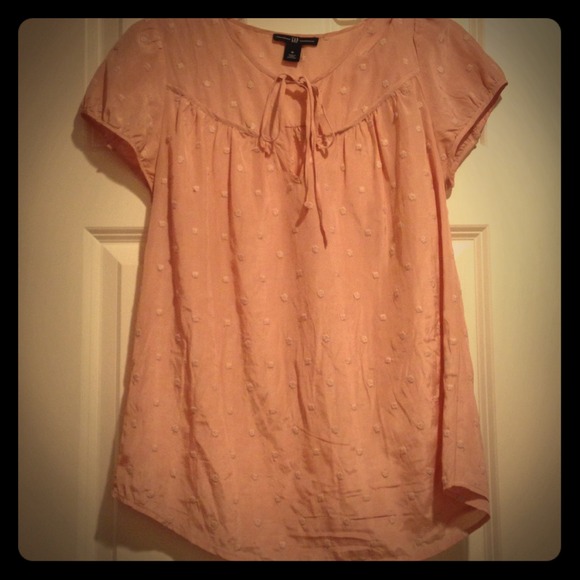 🔴SOLD🔴🎀Gap Blush Pink Top🎀