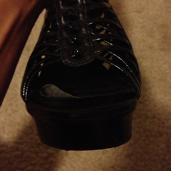 Steve Madden viper caged platforms! - Picture 3 of 4