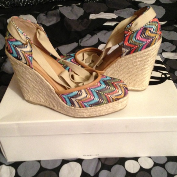Nine West  wedges