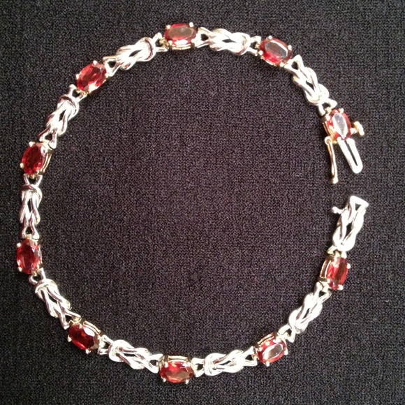 Garnet Bracelet set in White/Yellow Gold