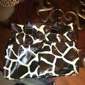 Real dooney & bourke giraffe print purse