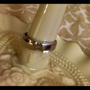 Real Diamond 18K WG Ring