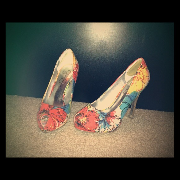 Jessica Simpson floral print peep toe pumps