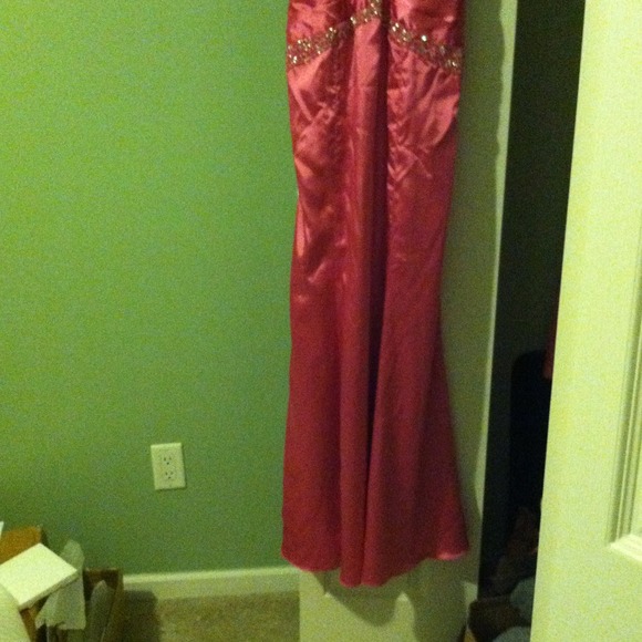 Pink gown! - Picture 2 of 4