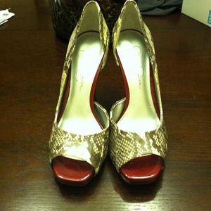 Snake skin jessica Simpson open toe pumps