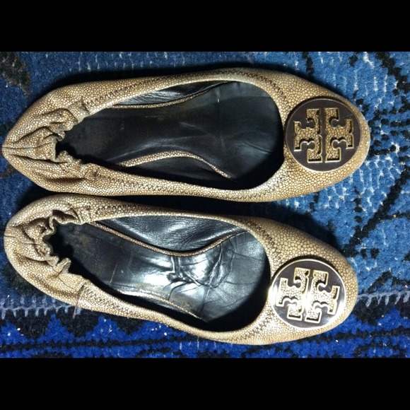 ❌RESERVED: ✔Tory Burch flats❌