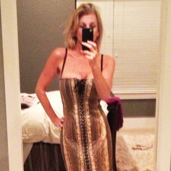 SOLD !!EXTRA PICS FOR MY DOLCE & GABBANA DRESS! - Picture 3 of 4