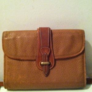 ✂Reduced⚡Dooney & Bourke large organizer wallet